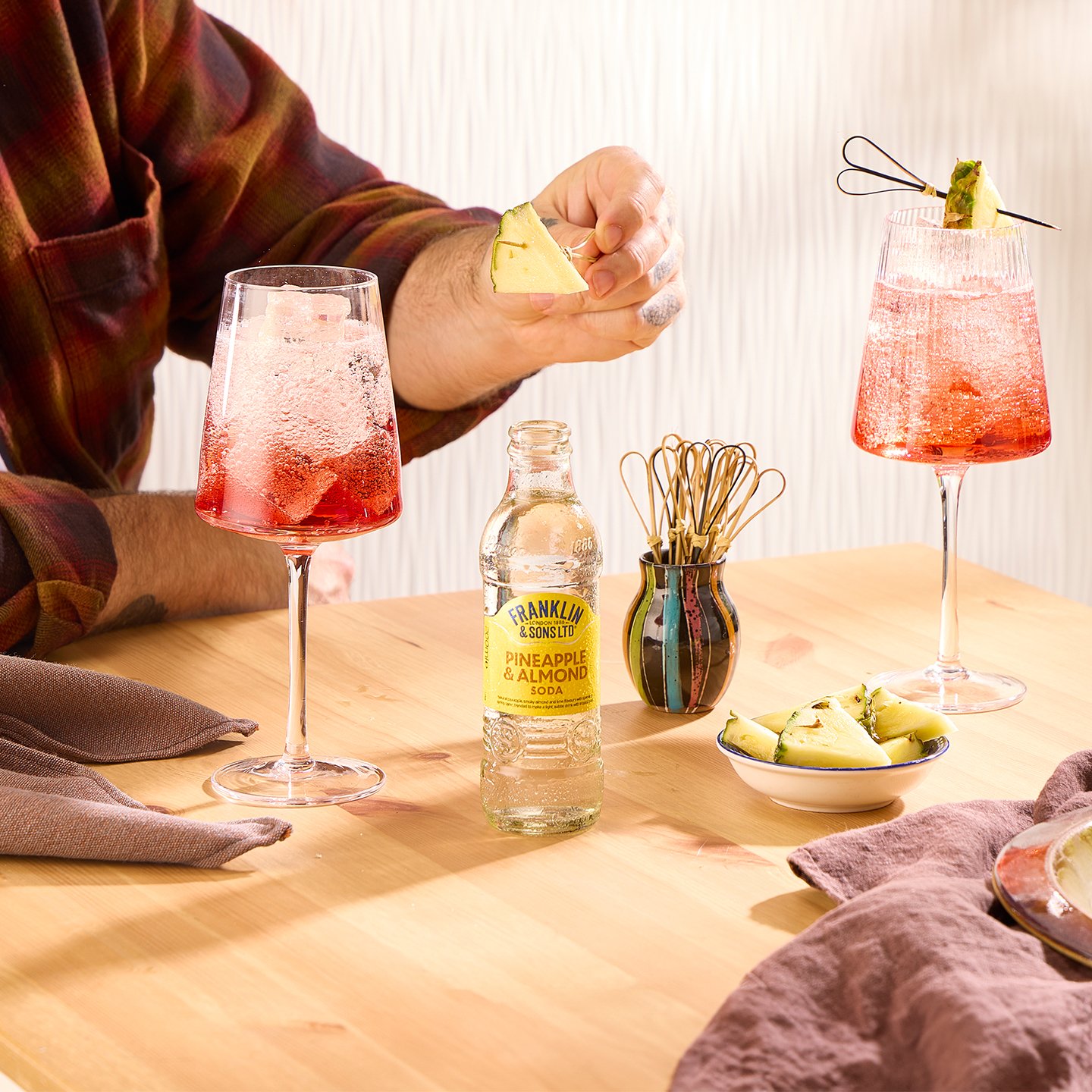 https://dev.franklinandsons.co.uk/wp-content/uploads/2021/09/FS-PAS-Serve-Image-1_1440x1440px_Web_Image.jpg