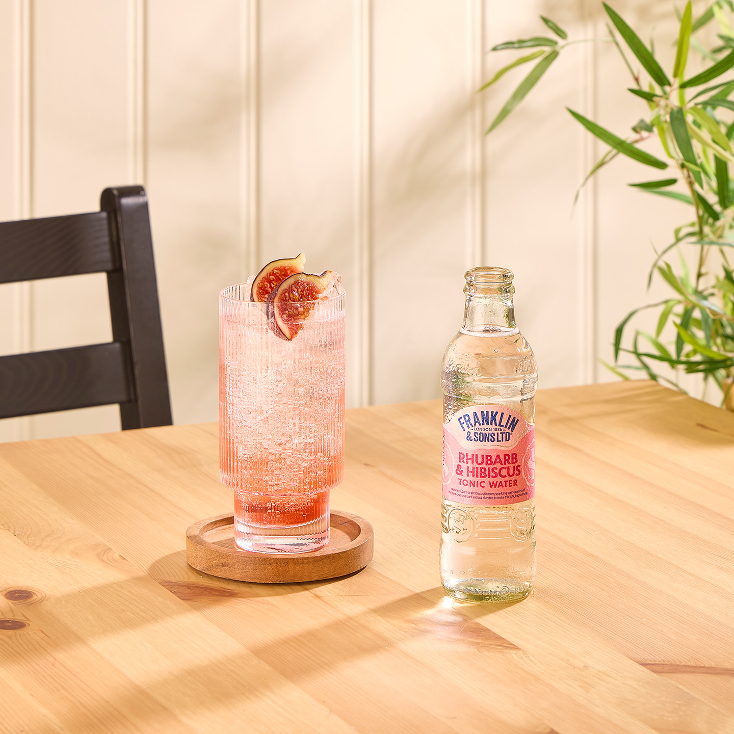 https://dev.franklinandsons.co.uk/wp-content/uploads/2021/09/FS-RHTW-Serve-Image-2_1440x1440px_Web_Image.jpg