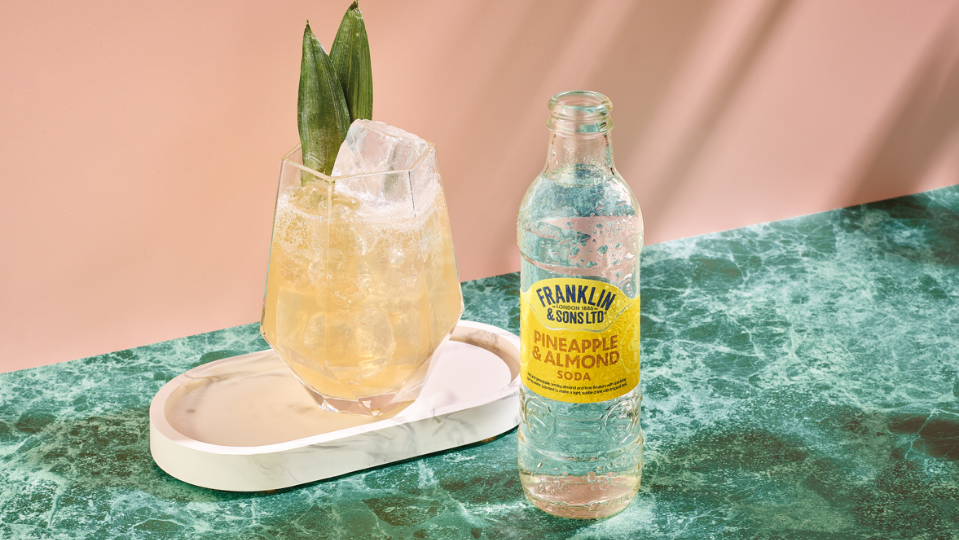 Franklin & Sons Pineapple Crush cocktail with Pineapple & Almond Soda