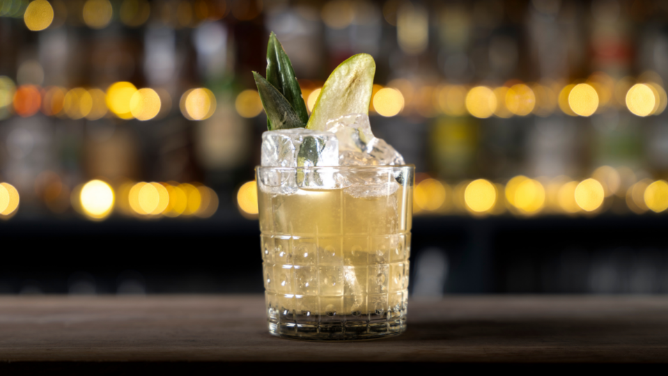 Franklin & Sons Pineapple in a Pear Tree cocktail